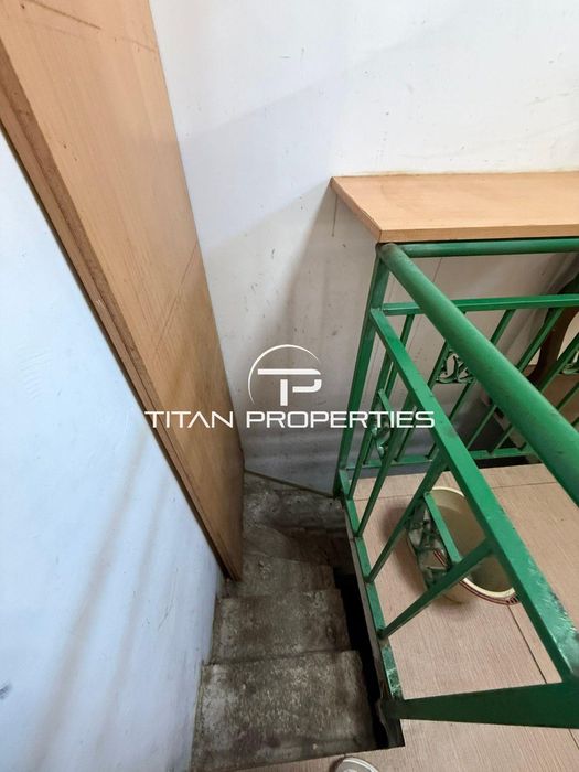 Магазин, под наем, Център