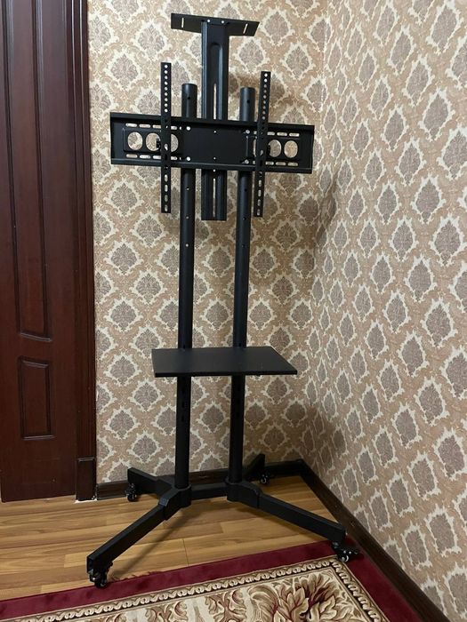 LAMO pastavka televizor uchun