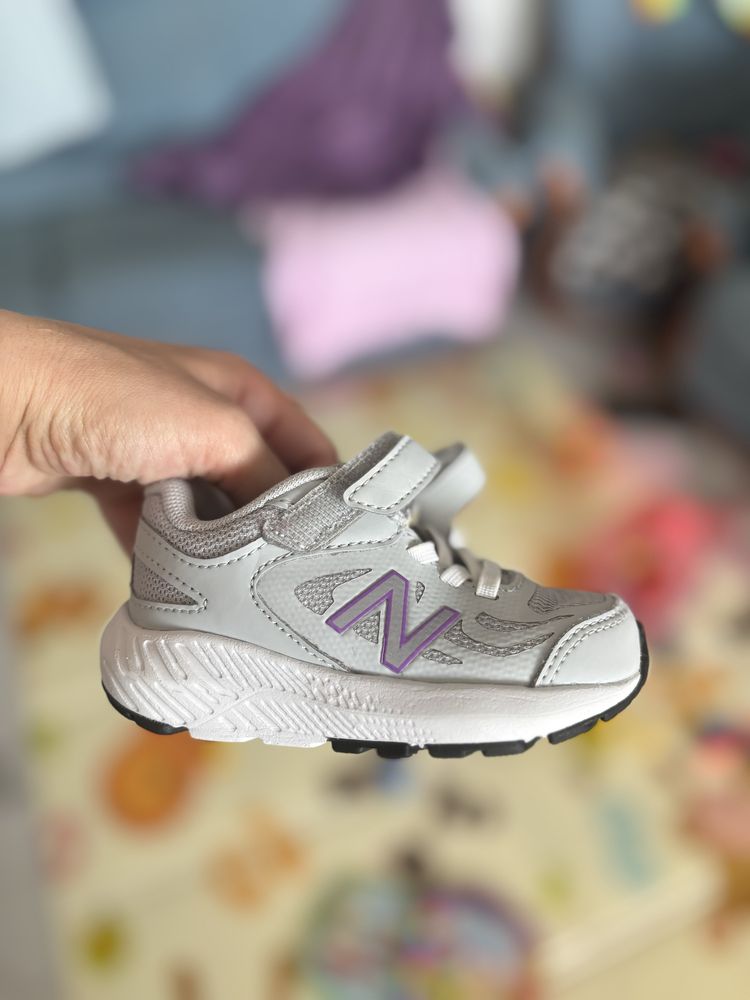 Бебешки маратонки NewBalance