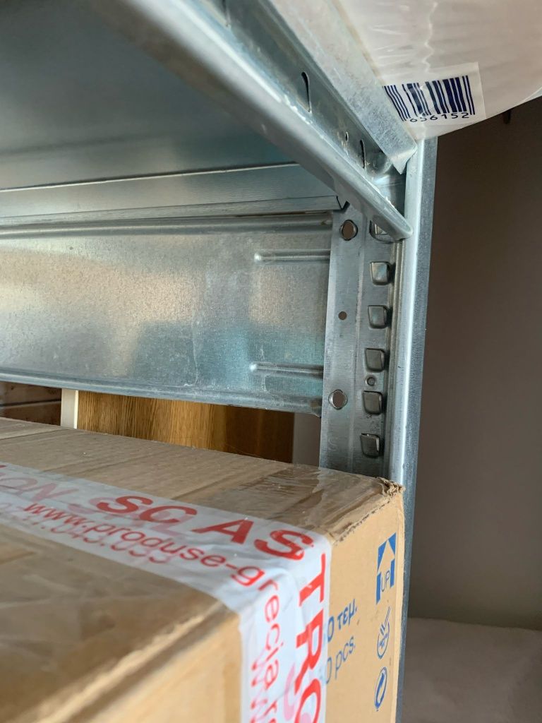 Rafturi metalice 9872