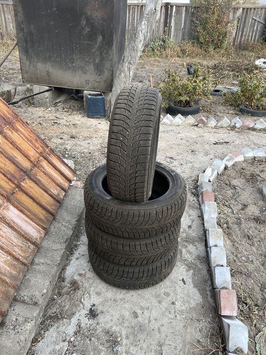 Продам Шины зимнее 185/55/15