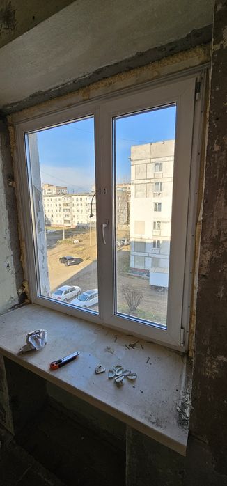 Продам пластиковые окна в хорошем состоянии! Окна 3-камерные, 3 стекла