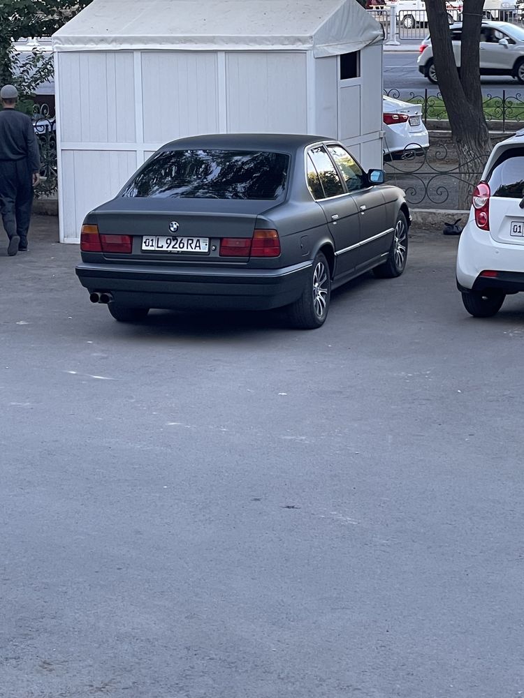 Продаю не спеша BMW E34