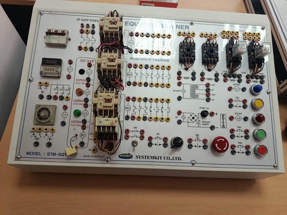 услуги электрика.