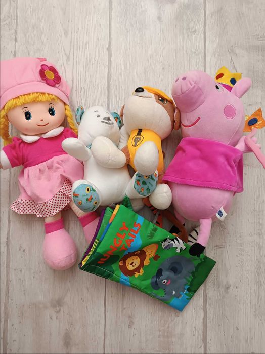 Детски играчки за гушкане и игра