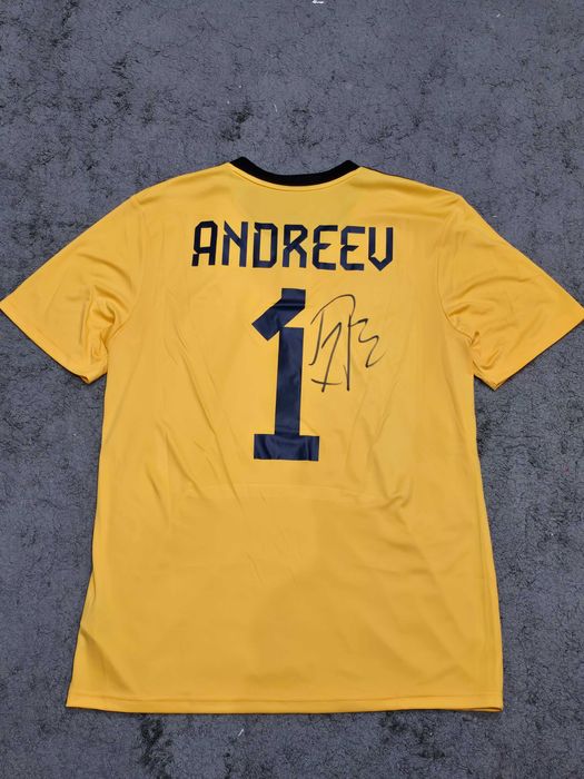 Фланелка Левски с автограф