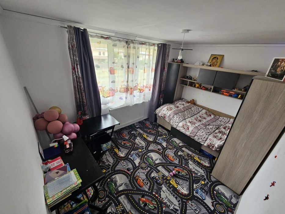 Duplex  5 CAMERE  zona Urușagului
