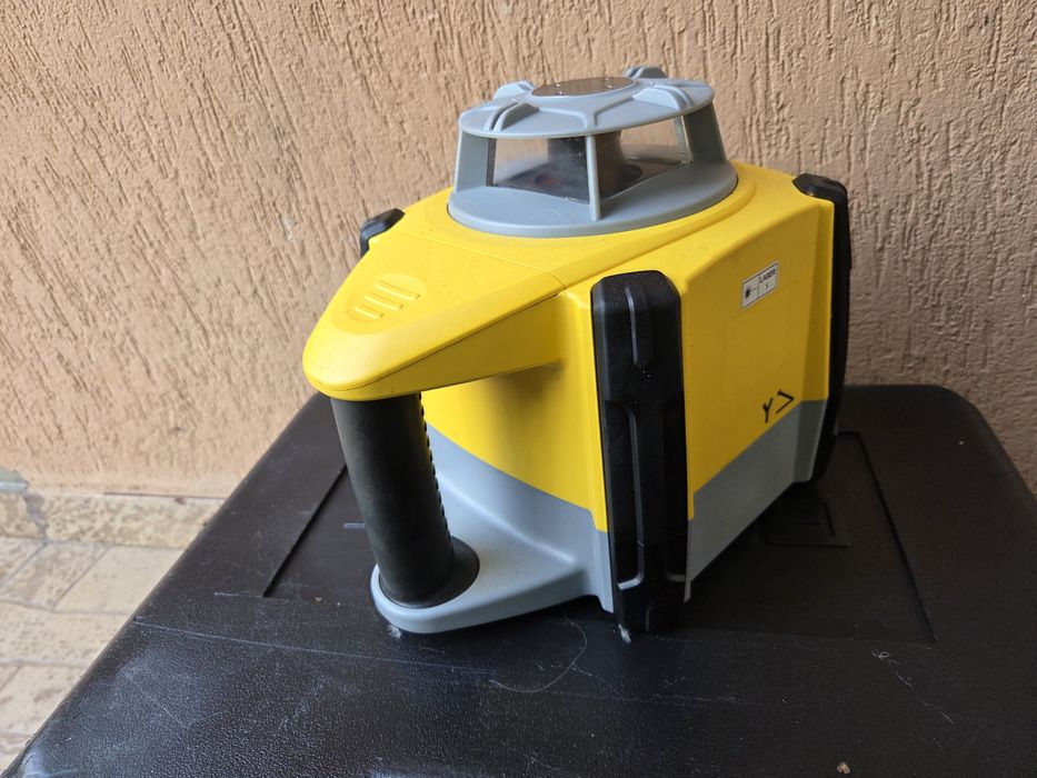 Geomax Zone 60 HG nivela laser rotativa cu panta pe 2 axe hilti