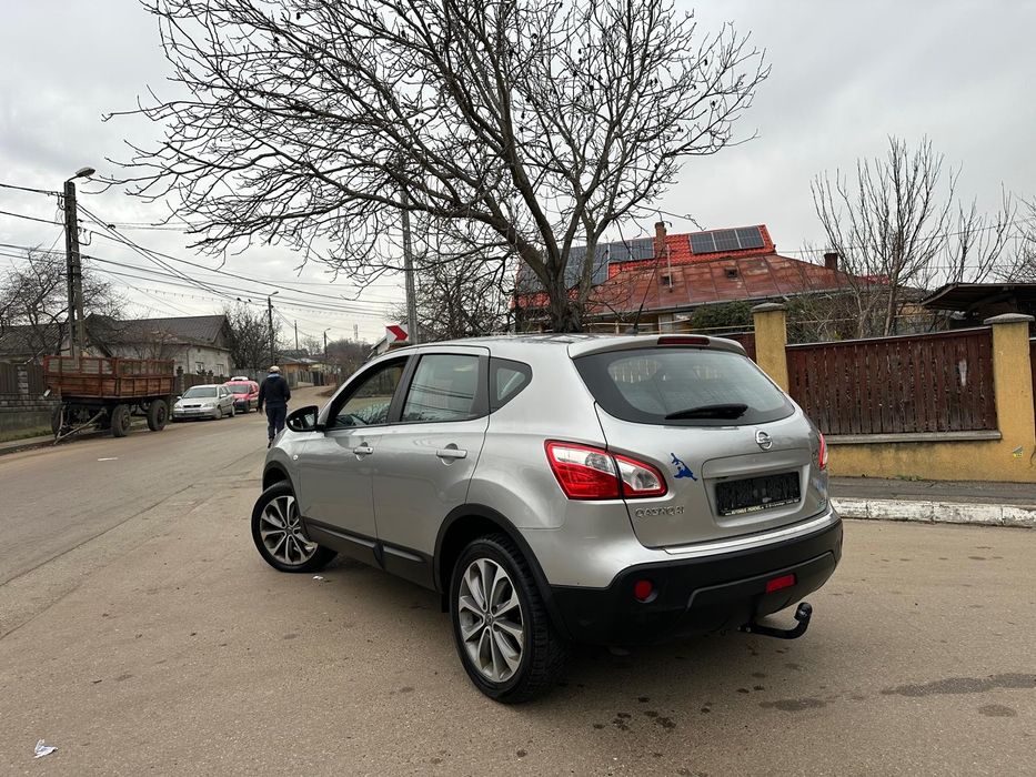 Nissan Qashqai an 2013 pe Acte/1.6Dci-131cp/Navi Mare/Climă/Impecabil!
