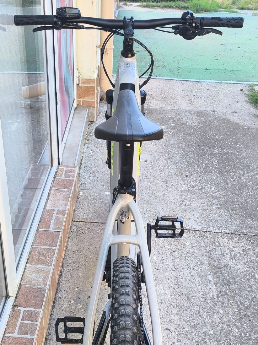 HAIBIKE Trekking 6,електрически велосипед,27.5,YAMAHA