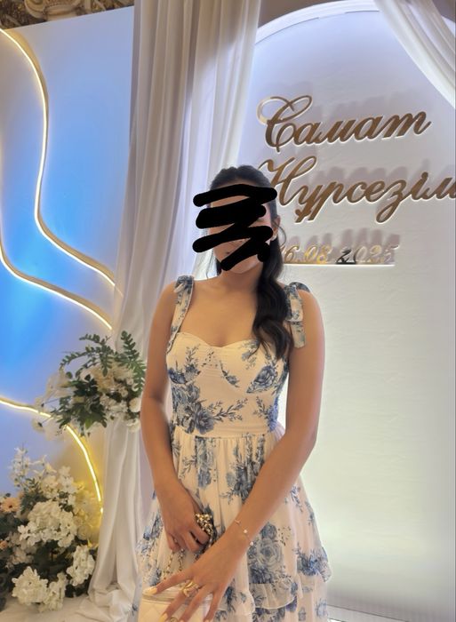 Продам элегантно-нежное платье