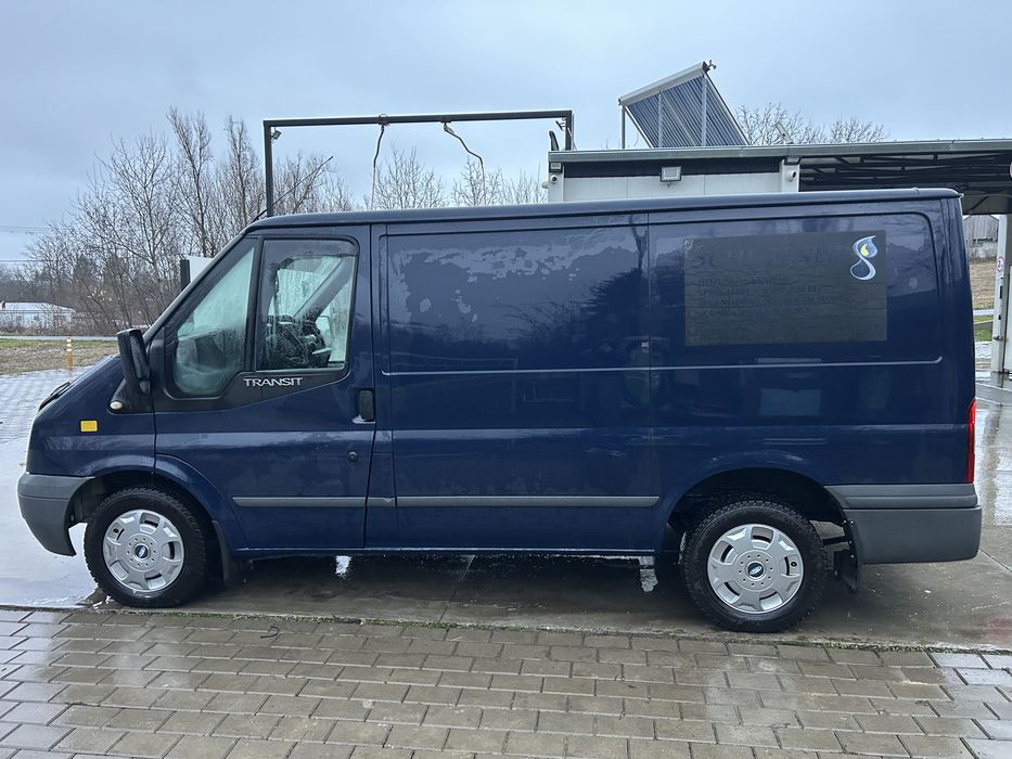 Ford Transit 2010