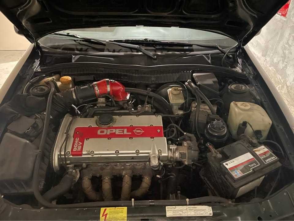 Продавам Opel Calibra