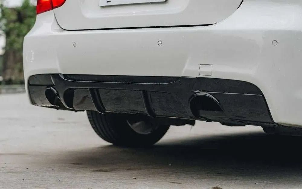 BMW е90 е91 оребрен дифузьор / добавка за задна броня за bmw e90 e91