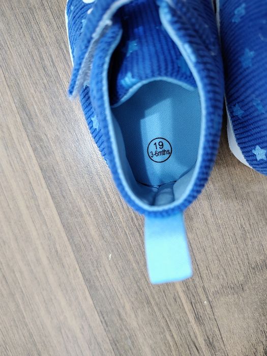 Adidași bebe super drăguți, tip Converse, Mărimea 19 (3-6 Luni)