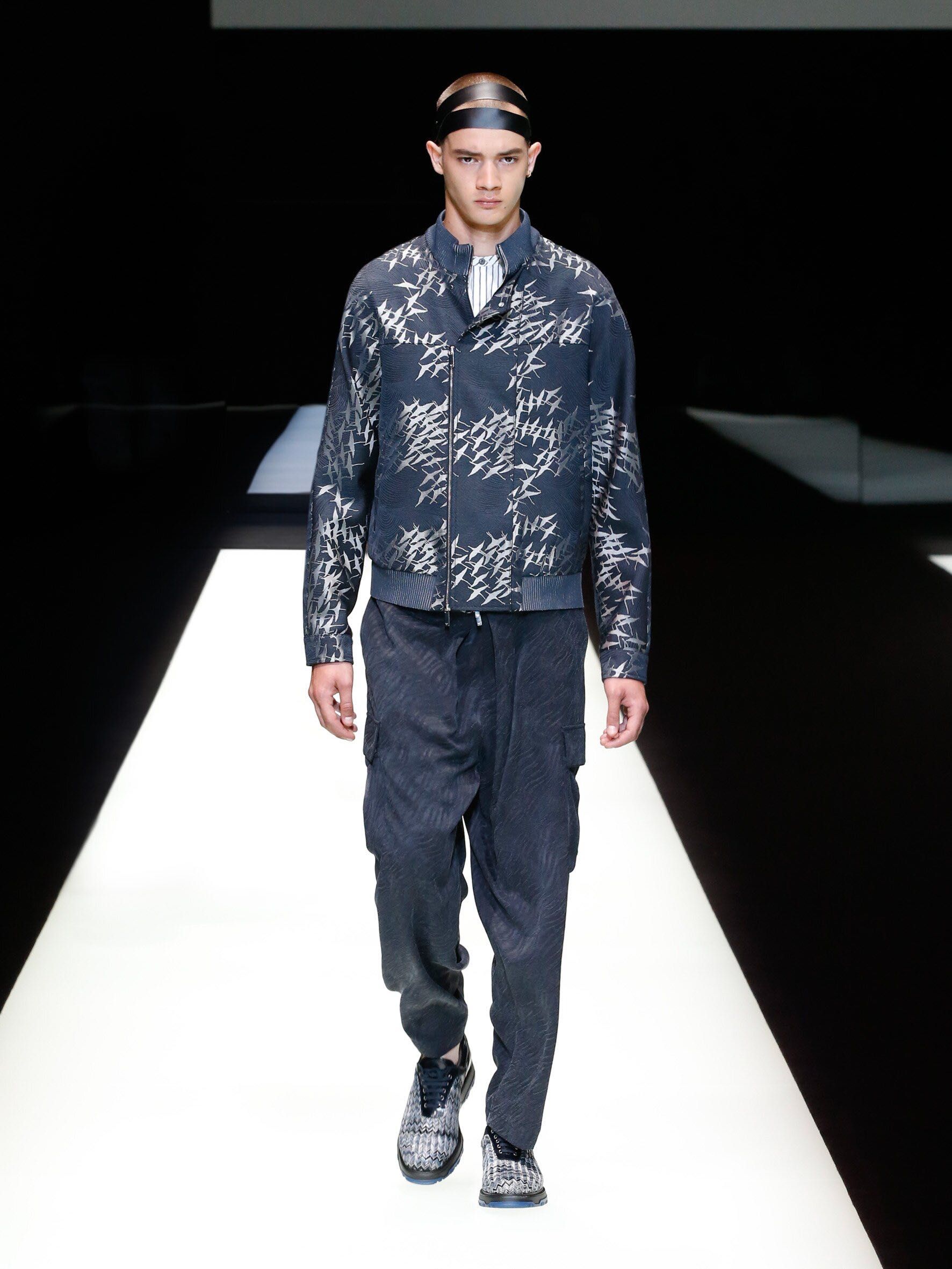 НАМАЛЕНИЕ - Emporio Armani - 46 - S - Original - Runway