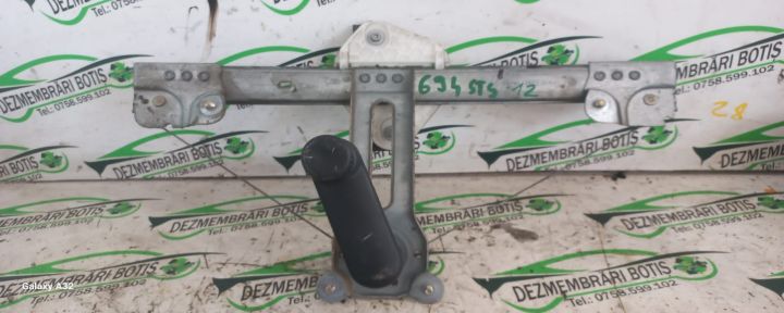 Macara geam spate stanga manuala Dacia Logan prima generatie