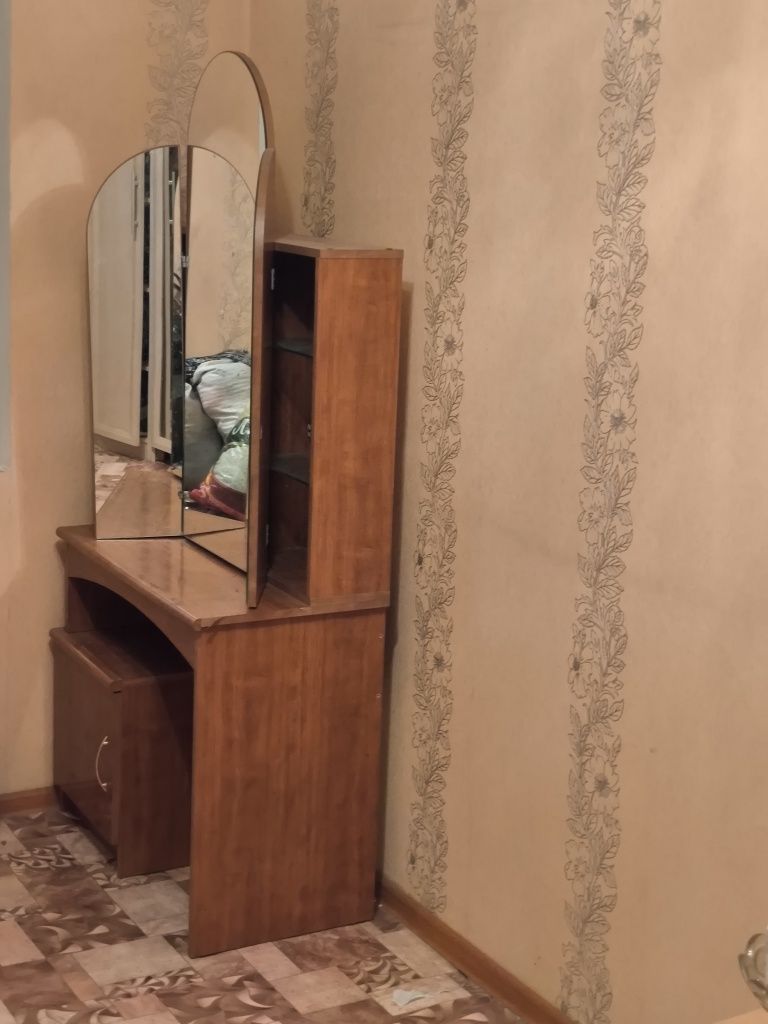 Трельяж с зеркалом