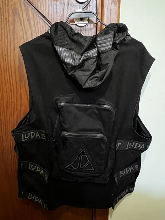 Луда///Luda елеци