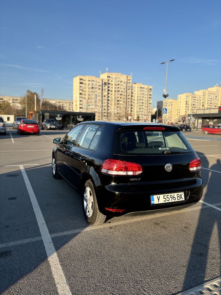 Volkswagen Golf 6 Перфектен * Реални Км