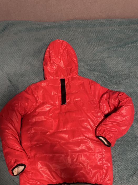 Червено яке Nike