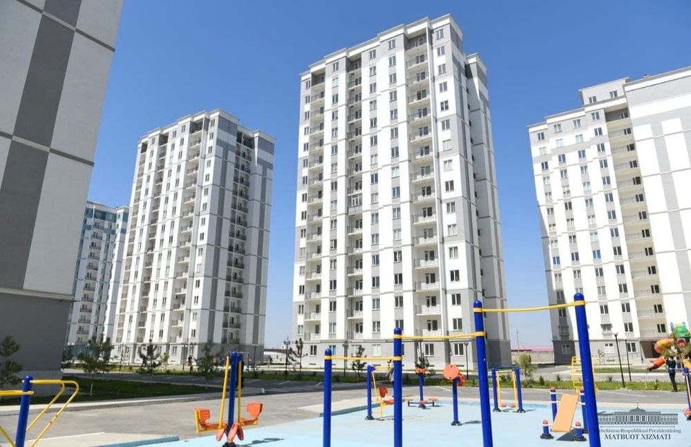 3-хоналик уй сотилади. Мотрид, Қорасувда. Катта йўлга йўлга яқин.