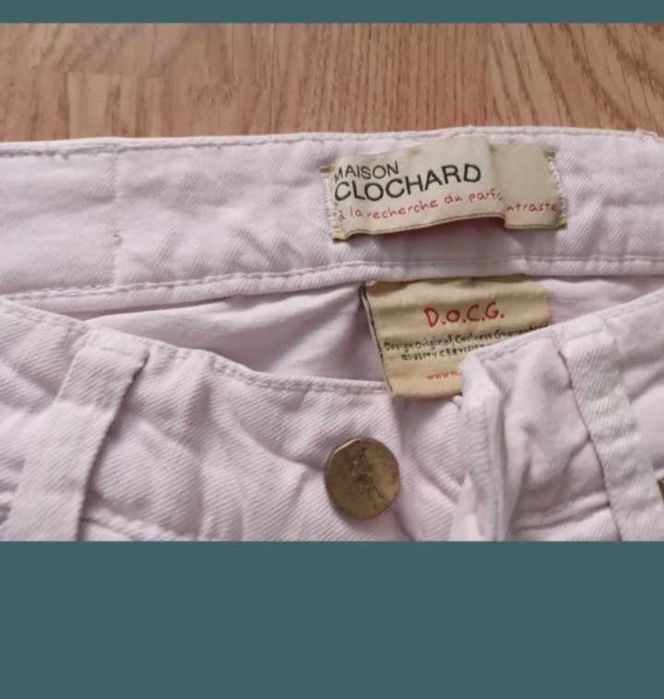 Pantaloni noi cu etichetă
