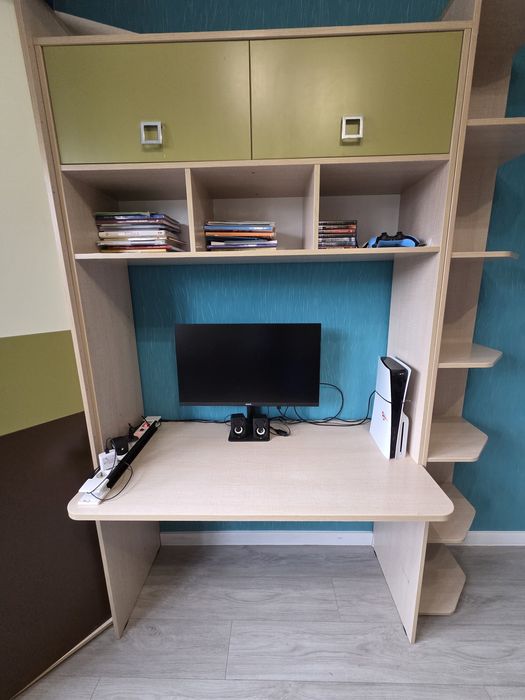 Мебель подростковая комплект пр-во Россия, фабрика "Три А"