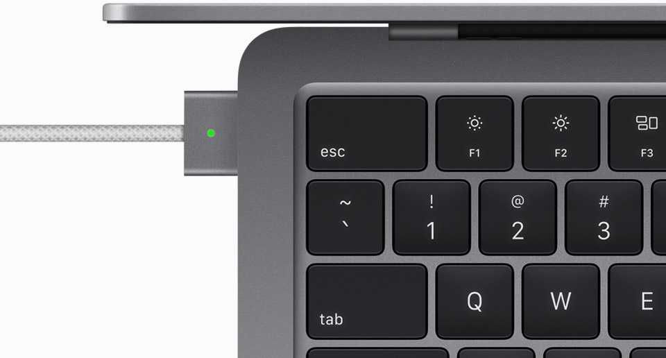 Macbook M3 air 8/256 100% LLA