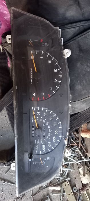 Автозапчасти б/у