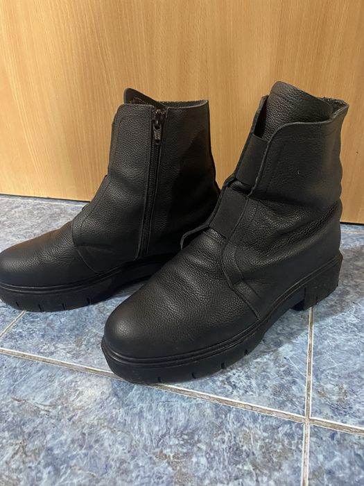 Ghete dama piele