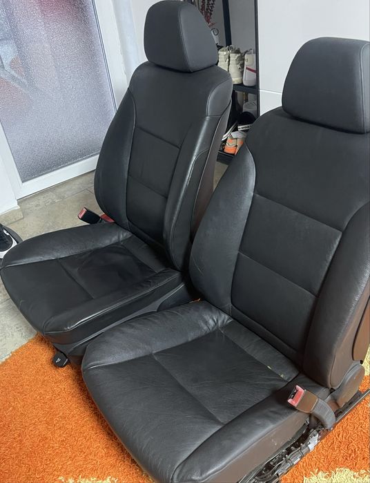 Scaune e60 semi-electrice