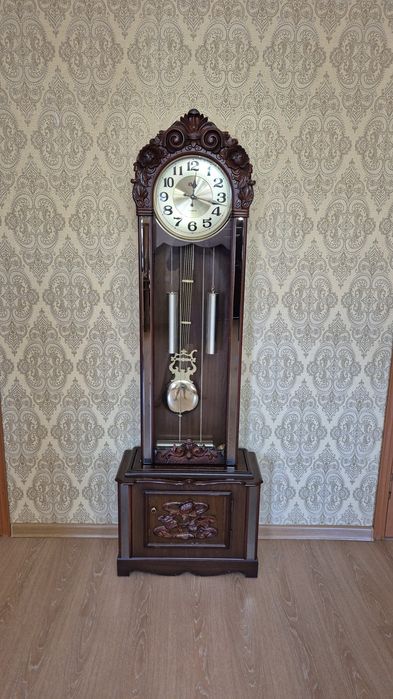 Продаю часы новые в отличном состочнии