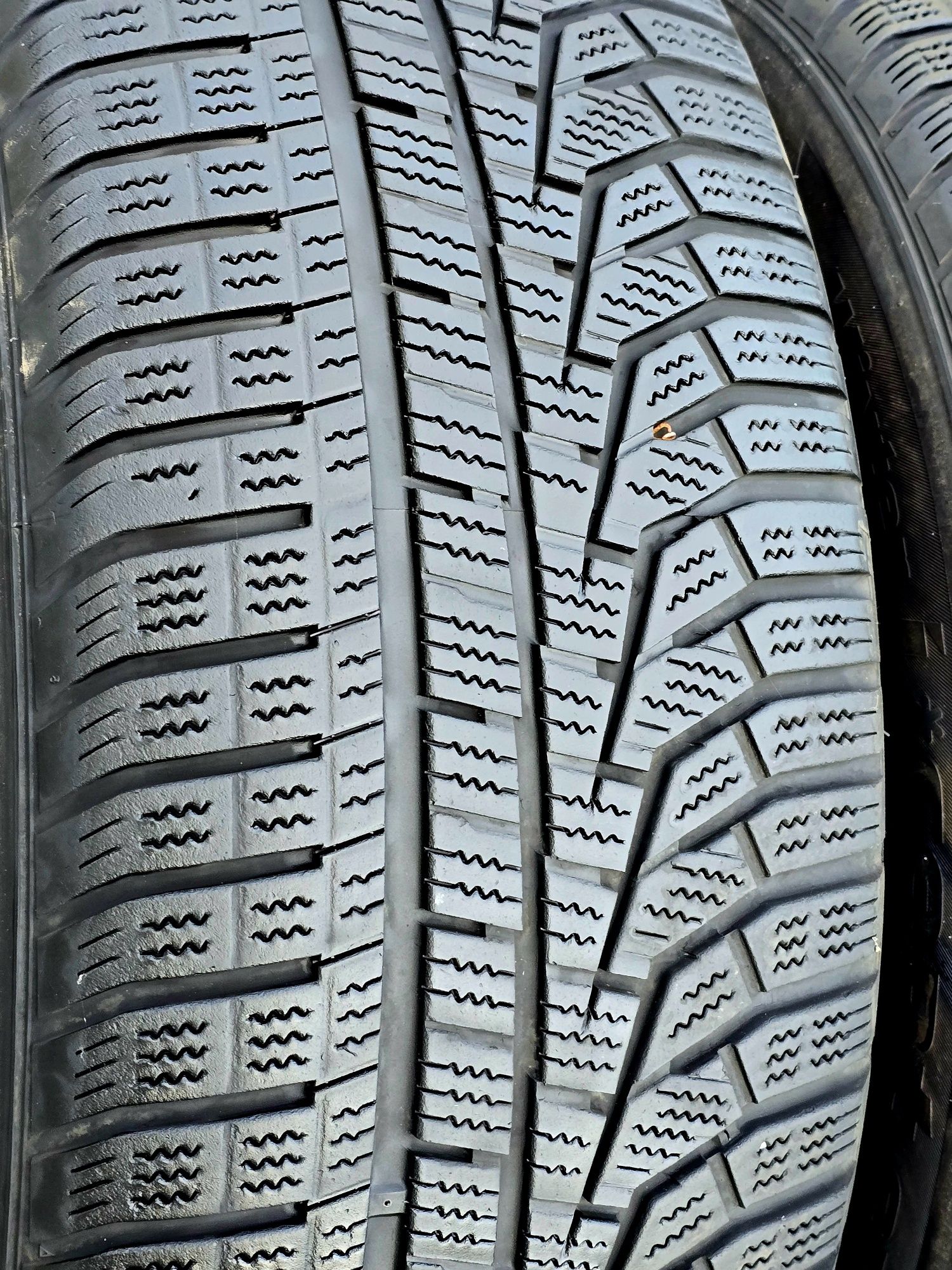 215 60 16 Hankook