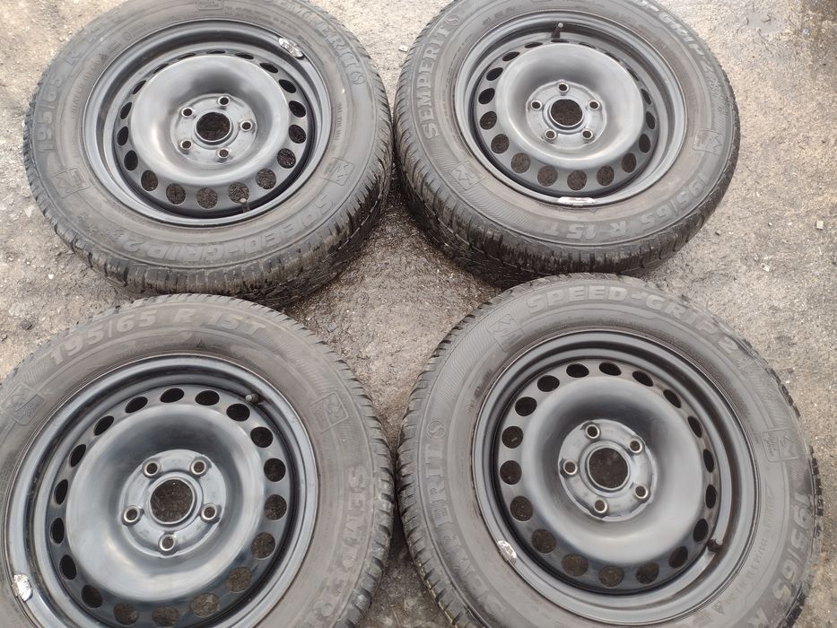 Зимен комплект 15-5х112 ЕТ47 6j Шкода Октавия 2