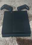 Vând PS4, cu 7 jocuri la el