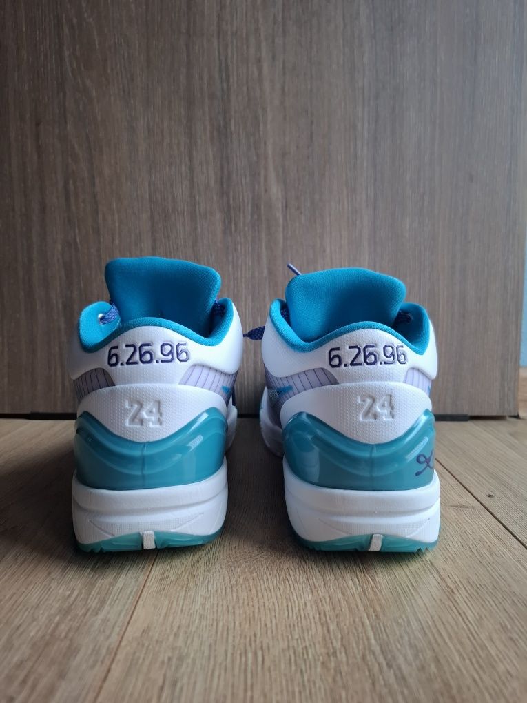 Kobe 4 Draft day