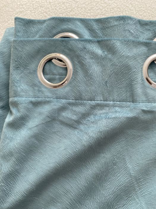 Draperii catifelate ca noi