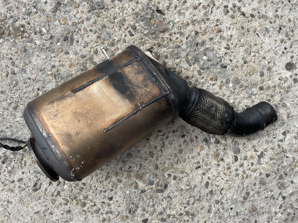 Carcasa DPF BMW F10 530d si BMW X5 E70 3.0d 245 cp cod 8506883
