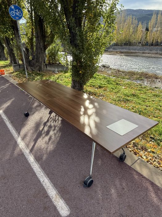 Страхотна конферентна маса сгъваема подвижна ролбар на колелца със ДДС