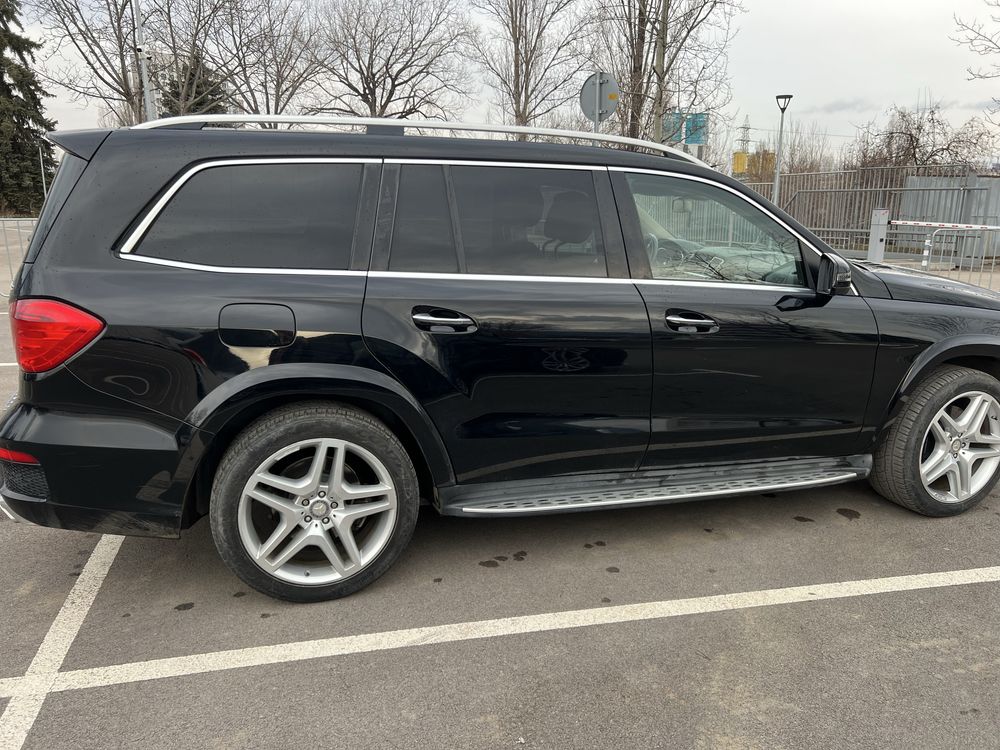 Mercedes-Benz GL 500 AMG* Harman* масаж* дистроник* Full*keyles*обдух*