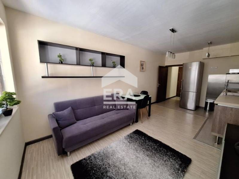 Дава се под наем Двустаен апартамент в Варна, ХЕИ - 50 кв.м за 515 € - Снимка #2