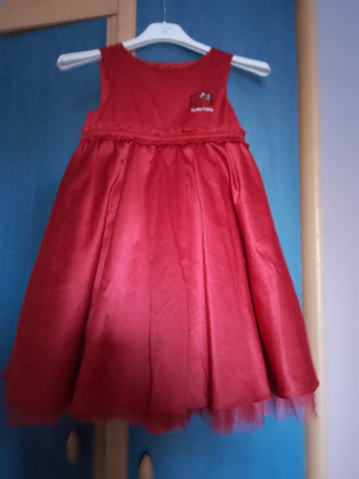 H&M страхотна рокля за повод