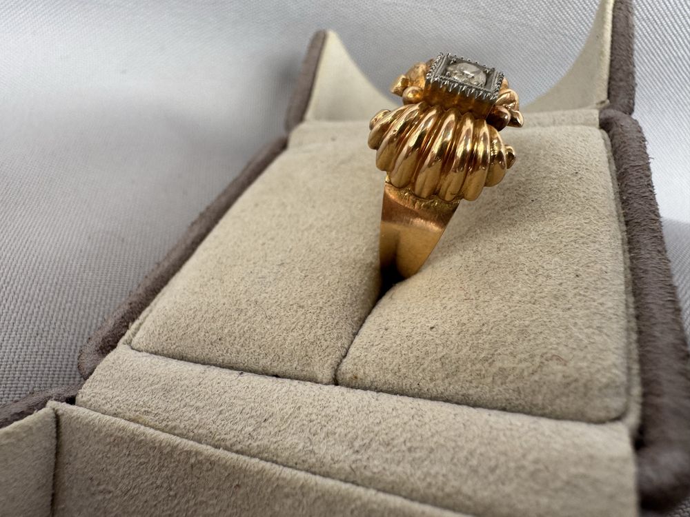 Inel model tank din aur si diamant 0,25 ct