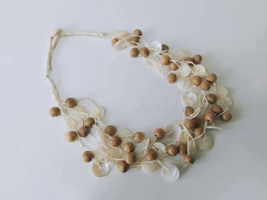 Vechi colier/lant etnic, tip boho, din scoica (sidef)