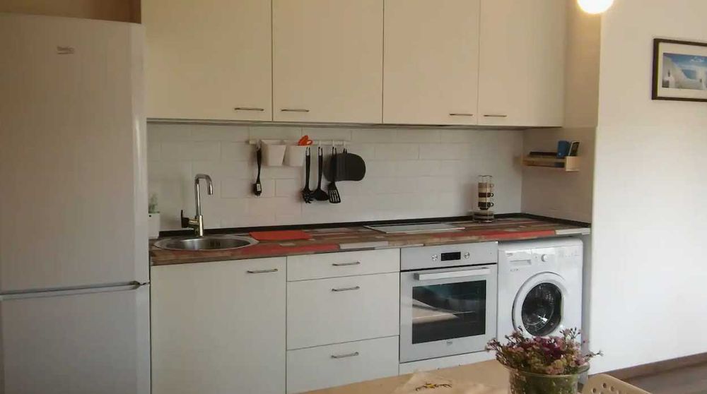 Дава се под наем Двустаен апартамент в Пловдив, Каменица 2 - 72 кв.м за 280.5 € - Снимка #1