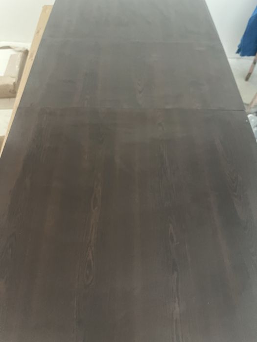 Холна маса с повдигащ механизъм