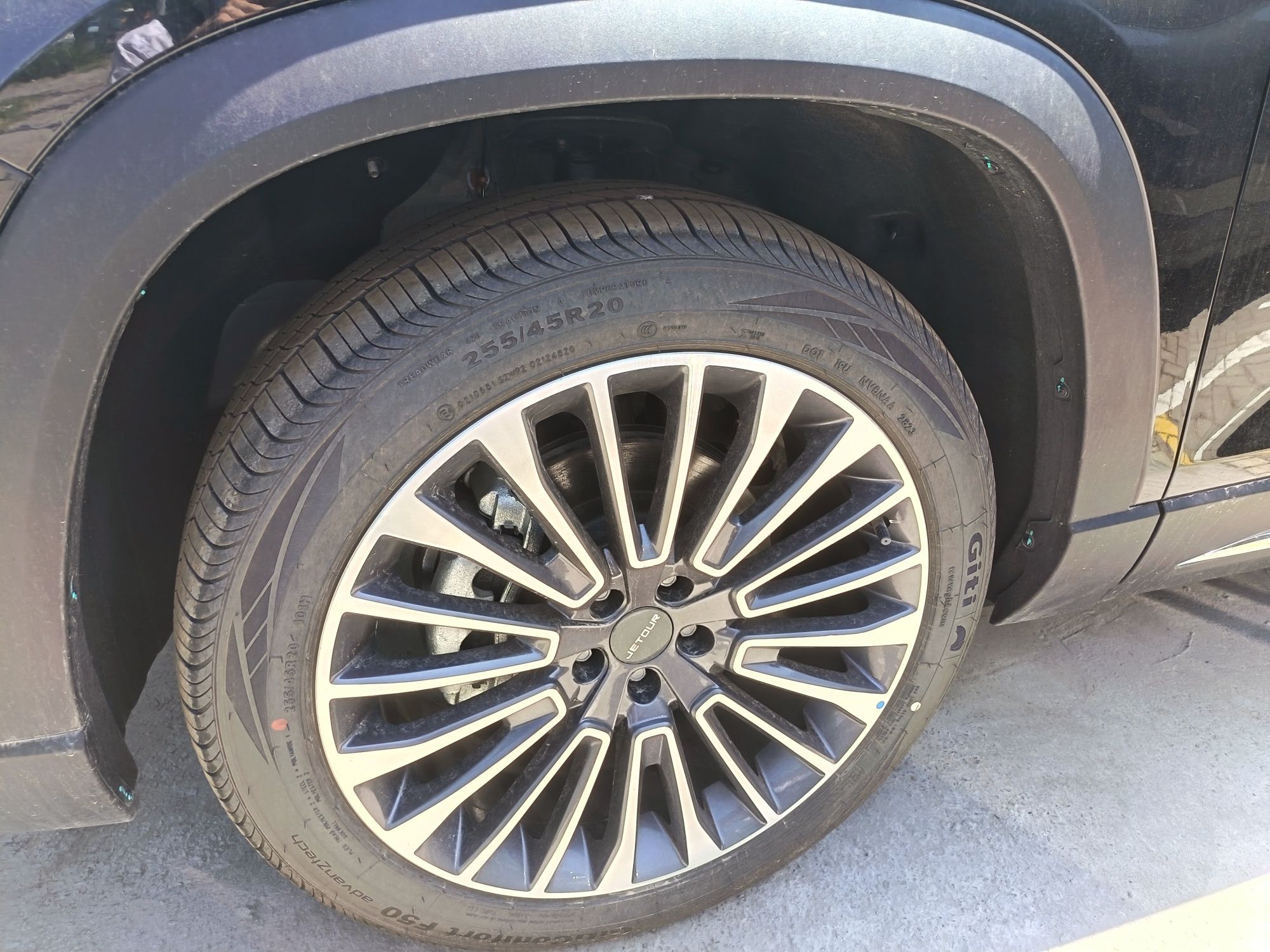 Jetour x90 plus qora