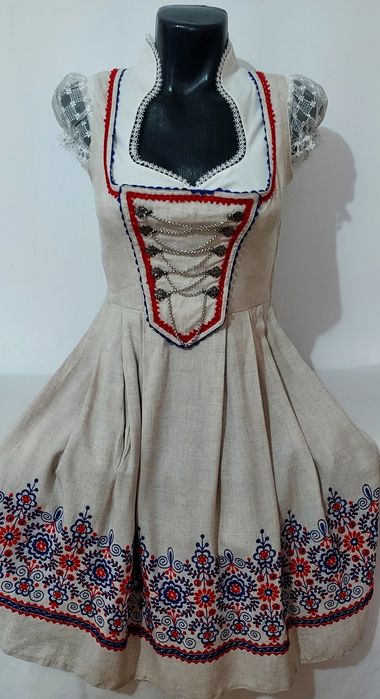 Dirndl marime 34 bavareza tiroleza Oktoberfest