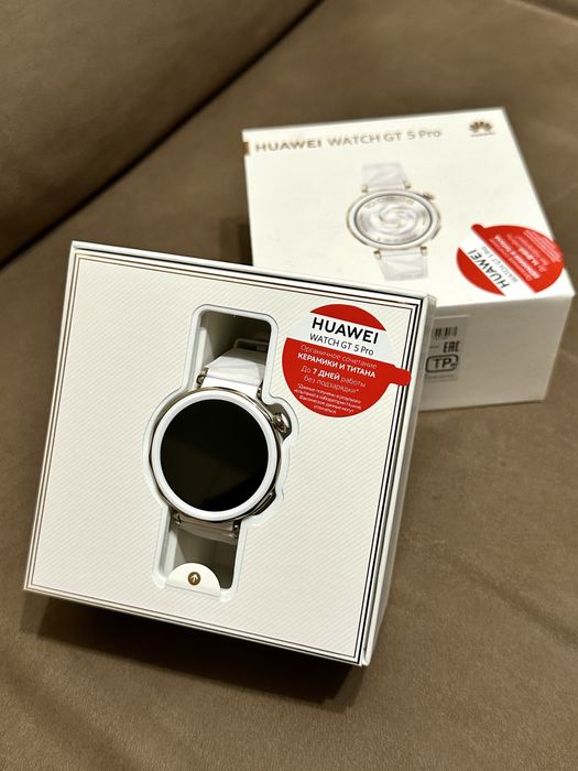Часы Huawei Watch GT5 Pro